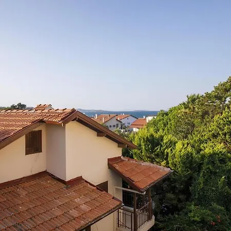 Apartment Adakonak *