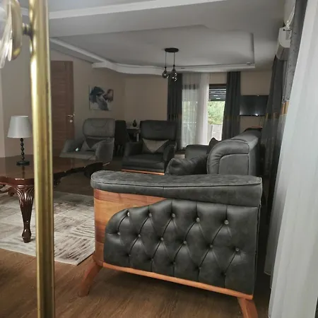 Adakonak Apartment *